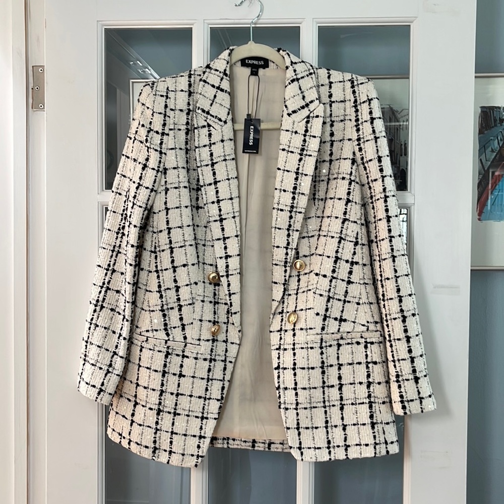 Express gorgeous blazer!